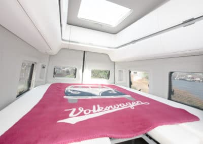 VW Camper Grand California 680 Bett